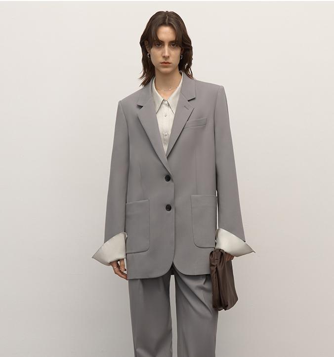 Heavy fine twill worsted wool, asymmetrical collar design, basic classic two-button suit-3